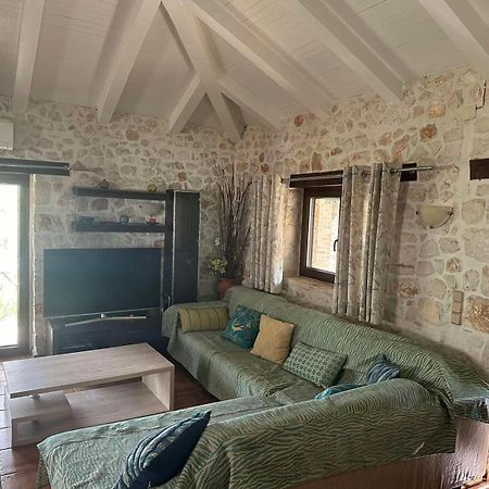 Villa Constantis Kalamaki  Bagian luar foto