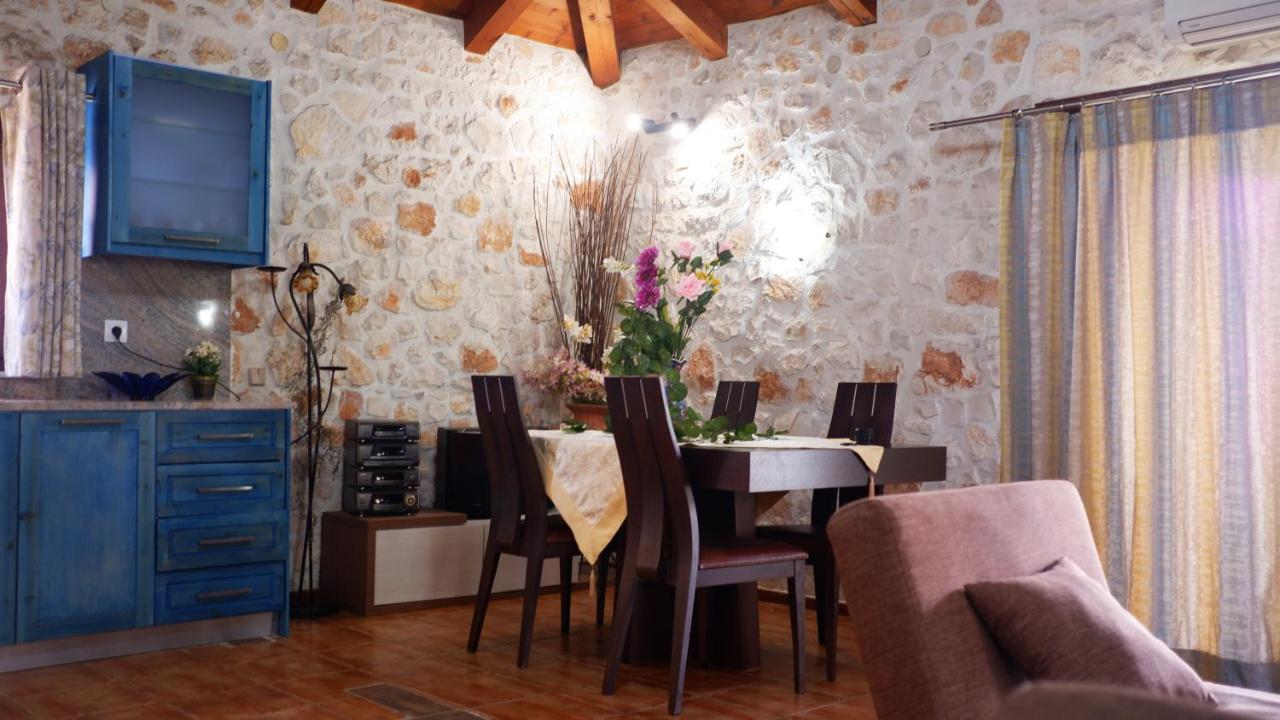 Villa Constantis Kalamaki  Bagian luar foto