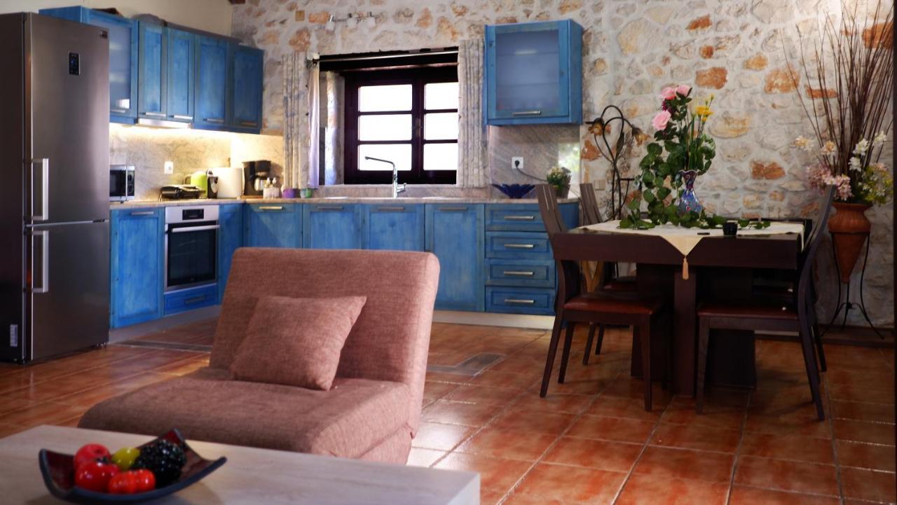 Villa Constantis Kalamaki  Bagian luar foto