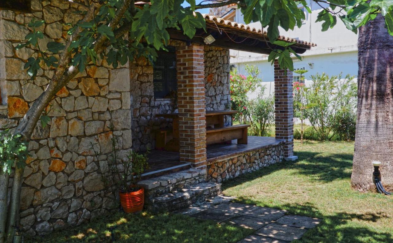 Villa Constantis Kalamaki  Bagian luar foto