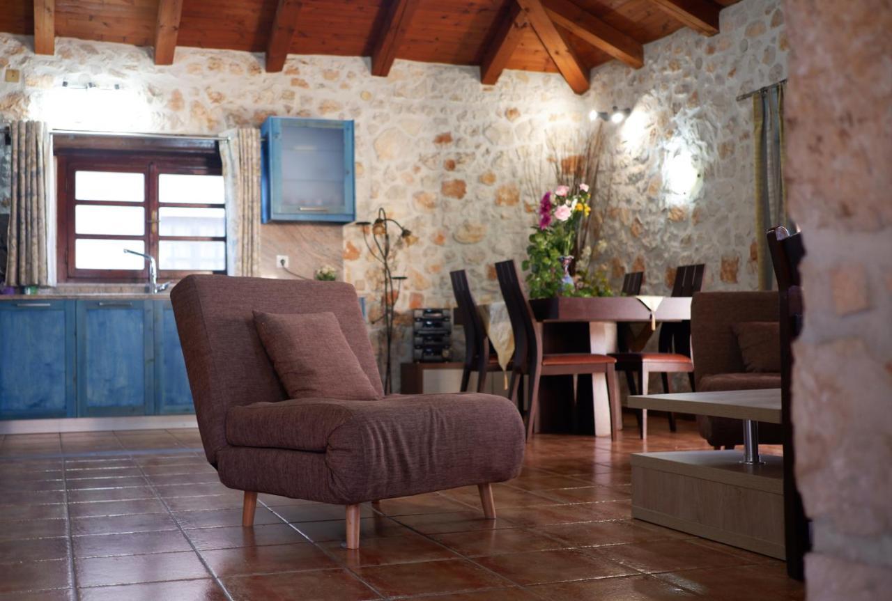 Villa Constantis Kalamaki  Bagian luar foto