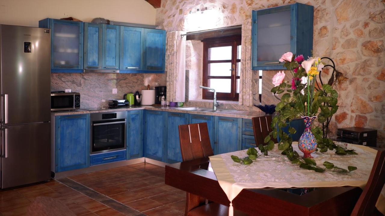 Villa Constantis Kalamaki  Bagian luar foto